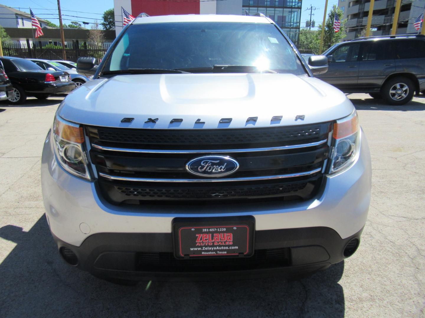 2015 Silver /Gray Ford Explorer XLT (1FM5K7B8XFG) with an 3.5L V6 F DOHC 24V engine, Automatic transmission, located at 1511 North Shepherd Dr., Houston, TX, 77008, (281) 657-1221, 29.798361, -95.412560 - 2015 FORD EXPLORER VIN: 1FM5K7B8XFGB17981 1 F M 5 K 7 B 8 X F G B 1 7 9 8 1 4 DOOR WAGON/SPORT UTILITY 3.5L V6 F DOHC 24V GASOLINE FRONT WHEEL DRIVE - Photo#31